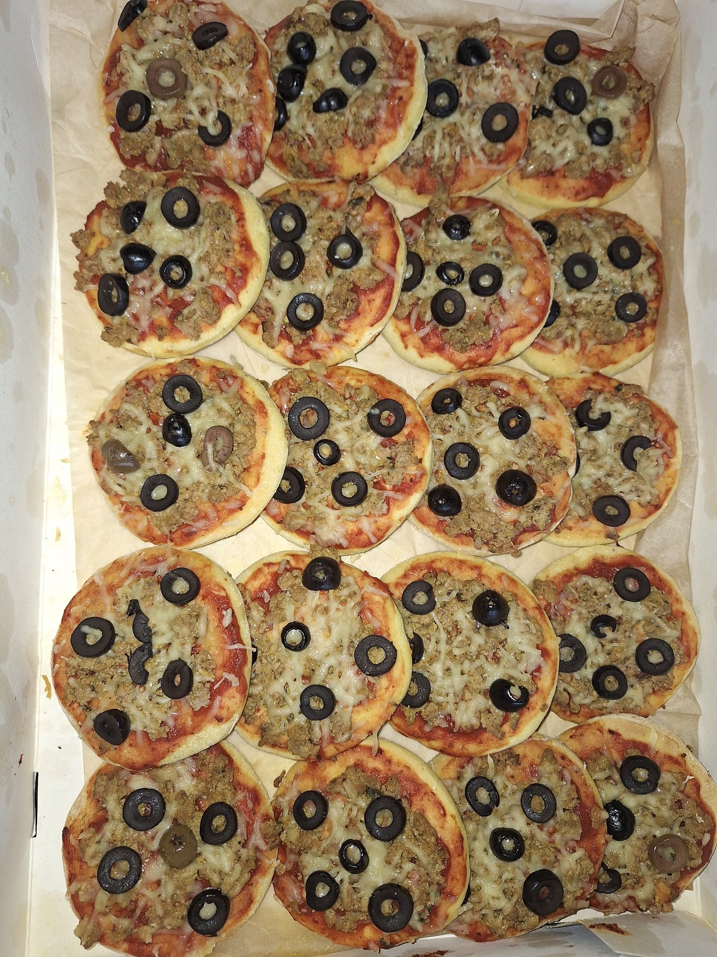 MINI PIZZA met gehakt