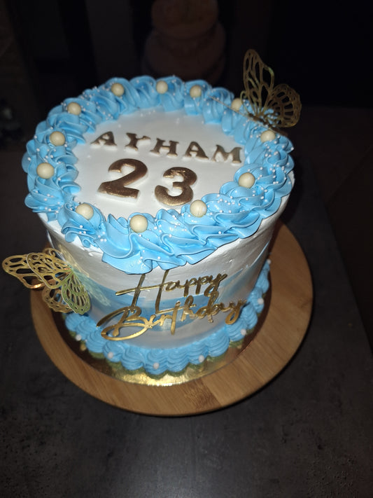 Blauwe verjaardagstaart